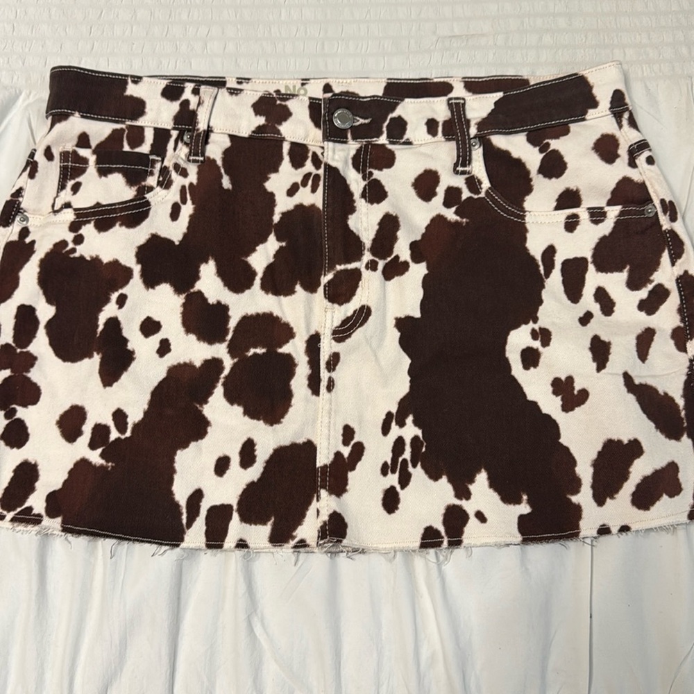 Trending cow print skirt for Fall 2025